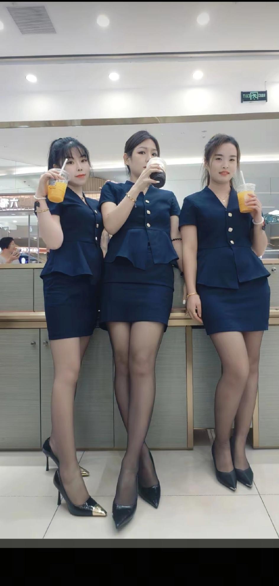 姐妹花快乐的一天姐妹留影相册 [玫瑰][玫瑰][玫瑰]