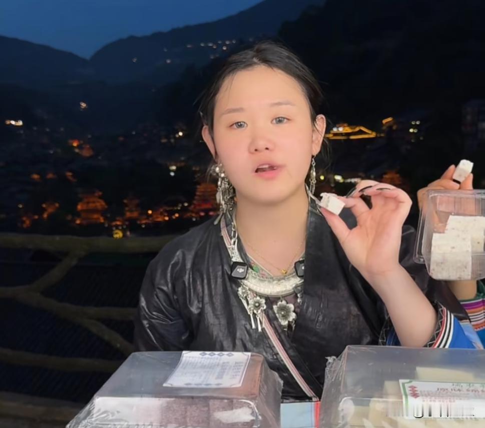 说实话，以前总觉得奥运冠军去直播带货有点“掉价”，
但看到张家齐现在的处境，我彻