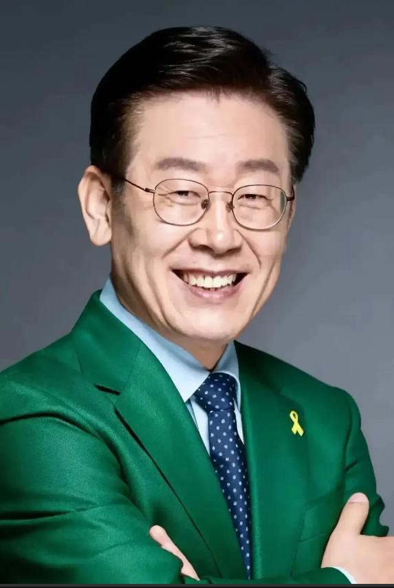 4月6日的消息韩国总统李在明居然给朝鲜道歉了！不是开玩笑，是真的道歉了。今天上午