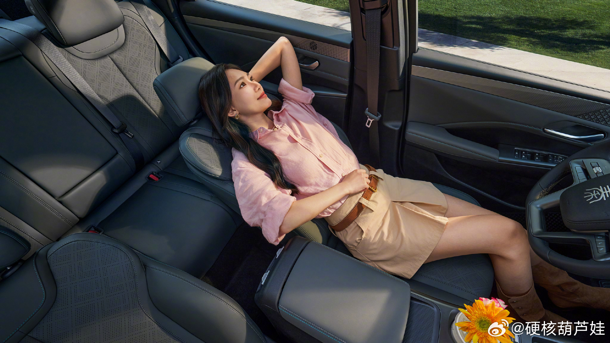 秦PLUS官宣7年低息夯爆了【一杯奶茶钱开走秦PLUS？比亚迪这波操作把我看傻了