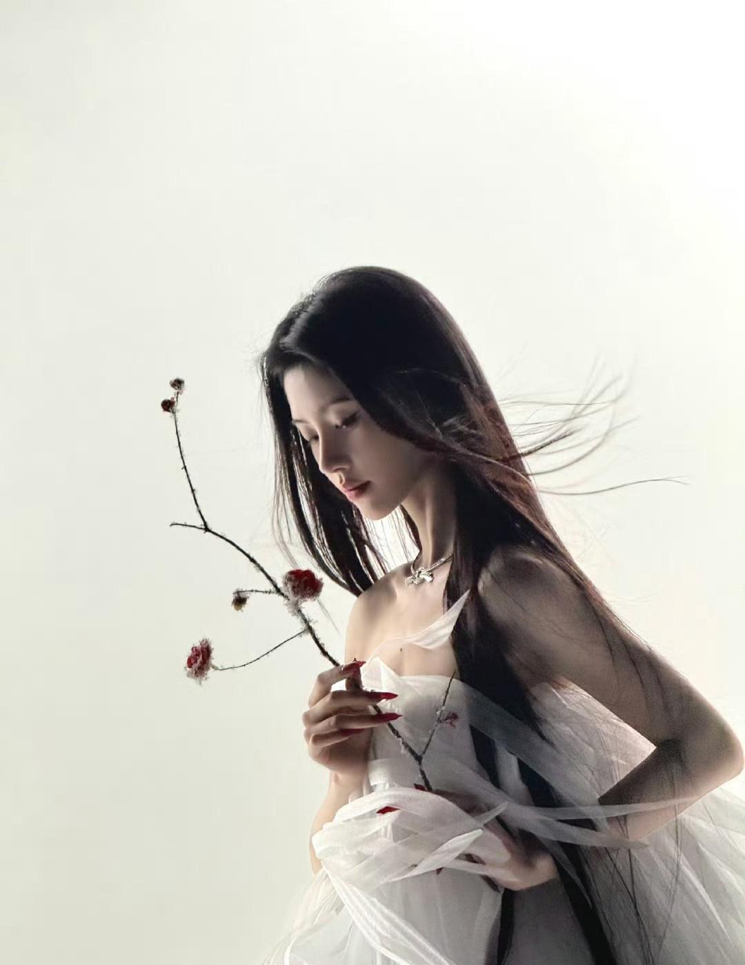 鞠婧祎 jjy鞠婧祎杂志刷新最高纪录 jjy鞠婧祎露芜衣 jjy鞠婧祎月鳞绮纪 