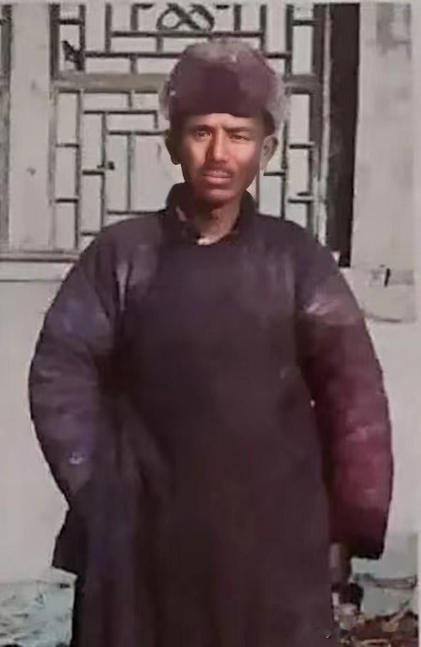 1938年，赵庆吉将军因受伤被俘，他拒绝投降，临刑前仍大骂日军及汉奸，英勇就义。