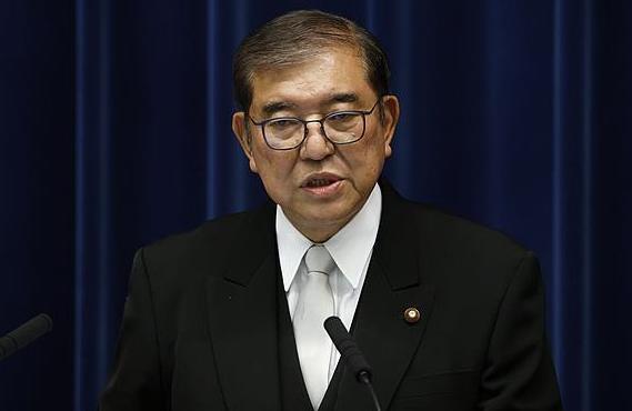 石破茂本来就不想当首相，硬被推上去，上台以后就开始躺平，如今摆烂终于有结果了！