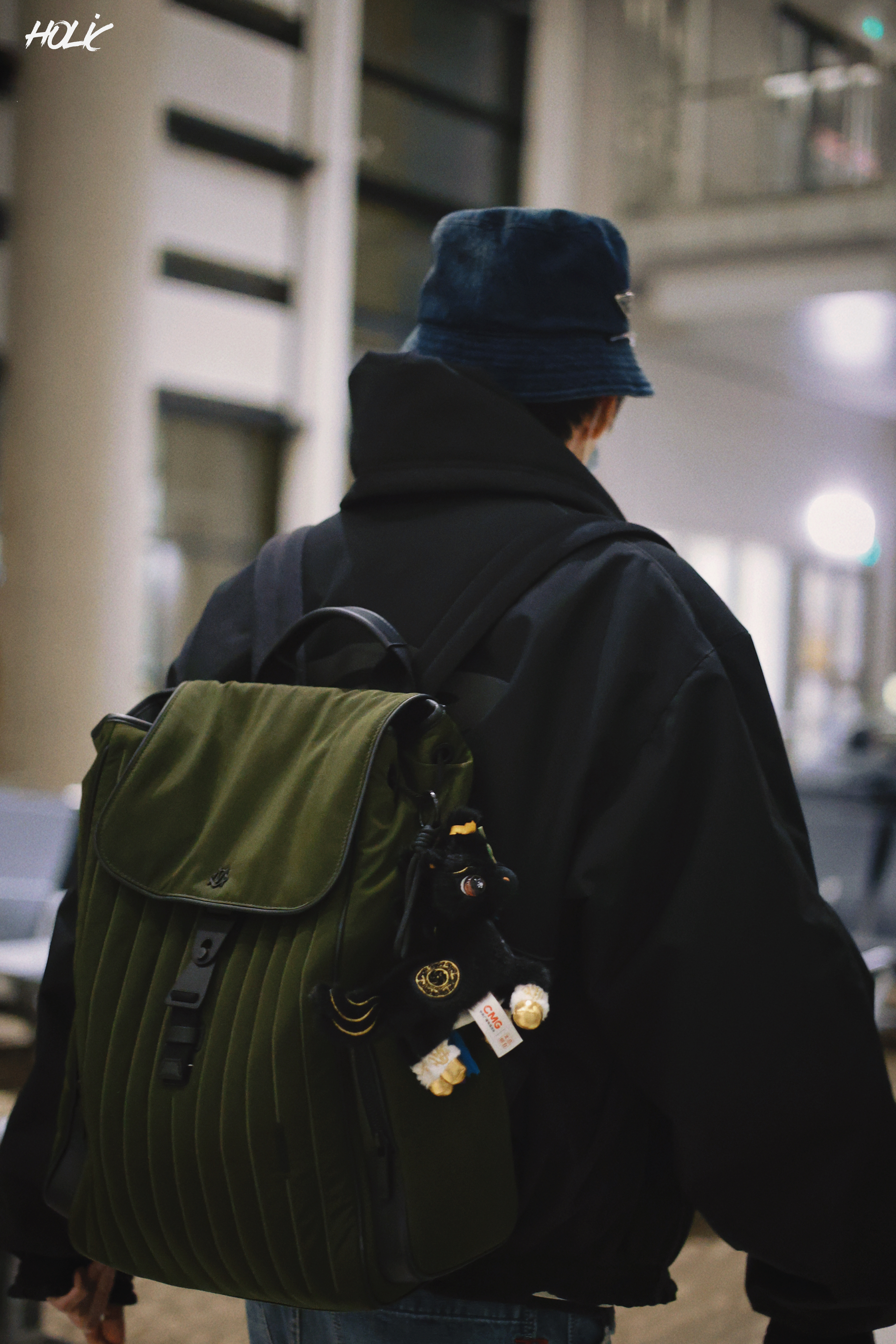 嘿嘿嘿～美美等我们的小黑马