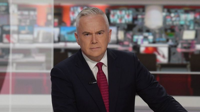 近日卷入付费购买色情图片丑闻的BBC主播，被确认是休·爱德华兹。他是英国最知名的