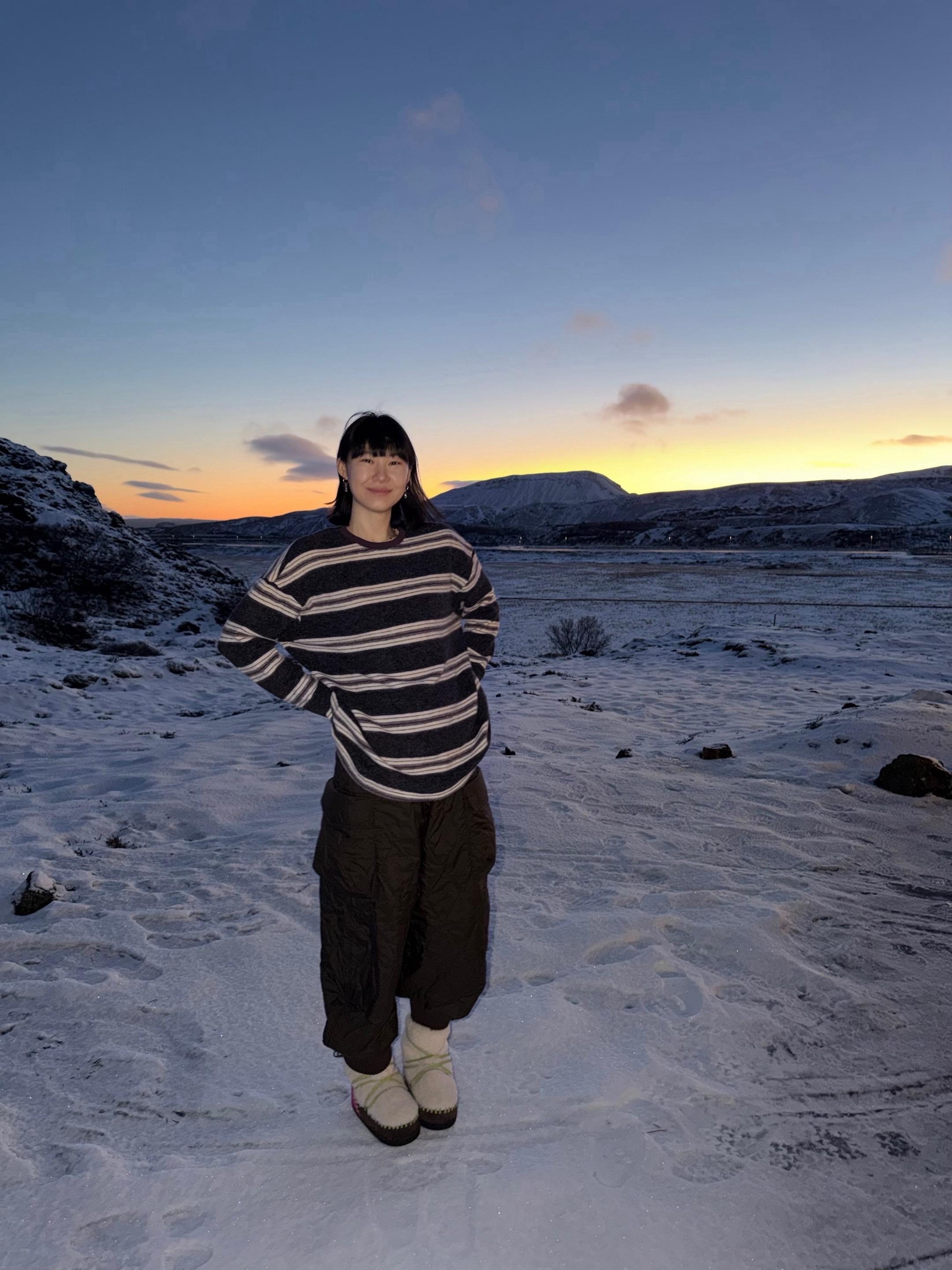 冰岛的无数个金色时刻。今天最幸福的时刻，就是在斯蒂基斯霍尔米小镇（St...