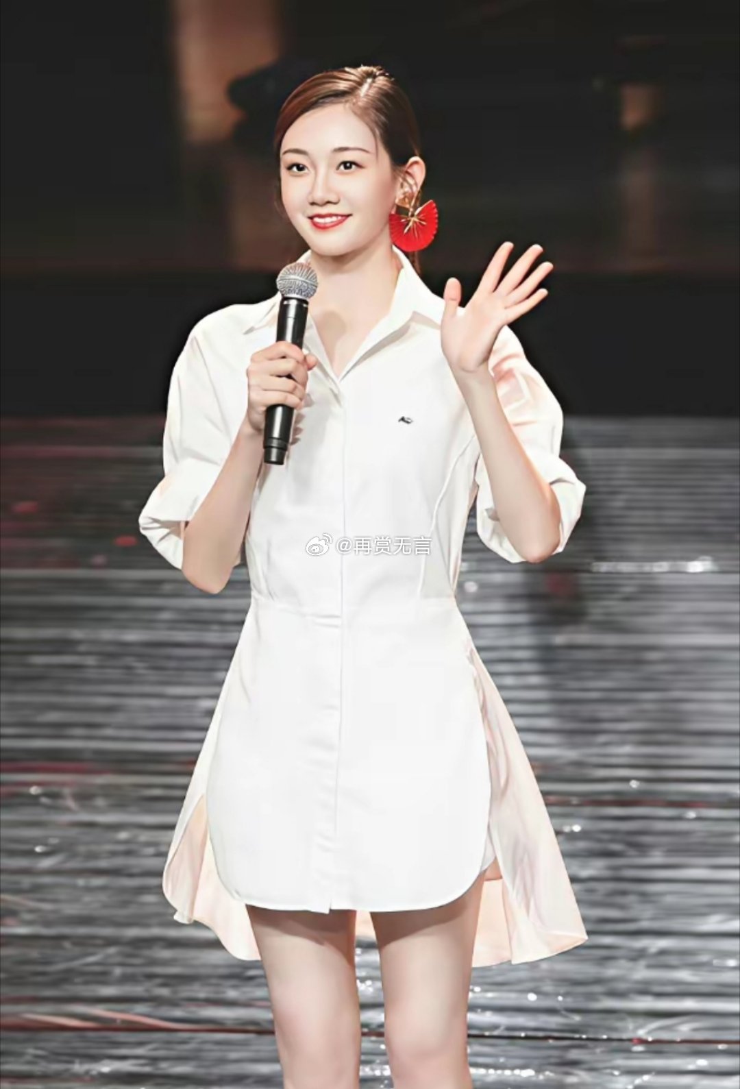 被婚姻和家庭耽误的女明星，当年冯小刚可是很看好她的。 