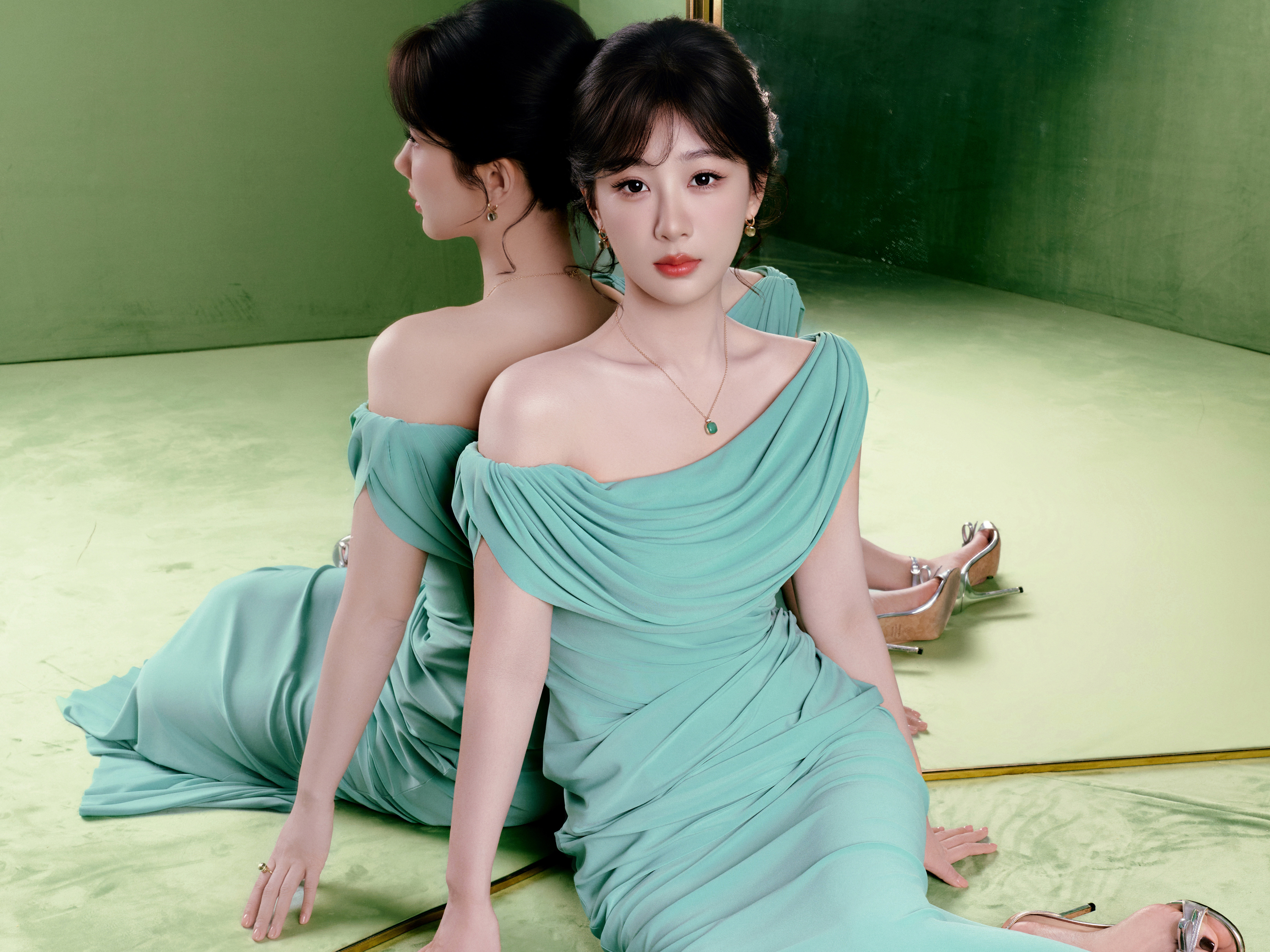 杨紫 