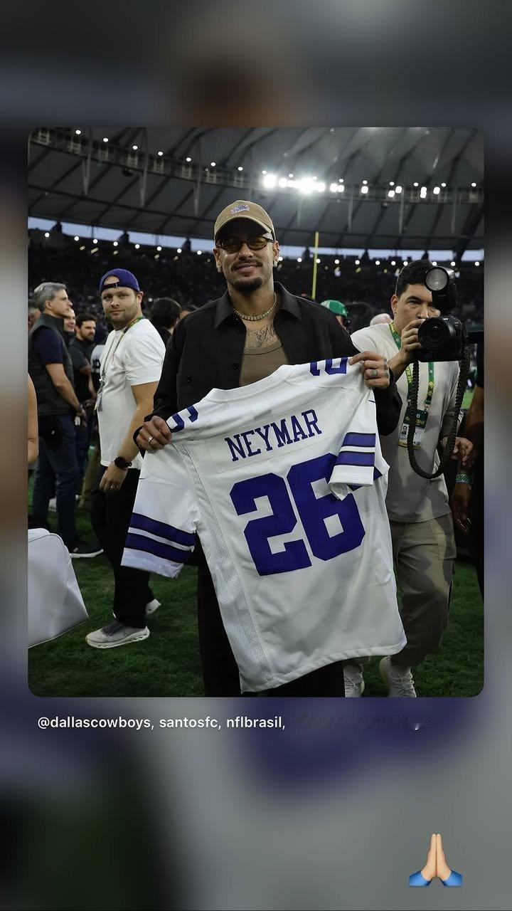 neymar[超话] 合影内马尔 ​​​