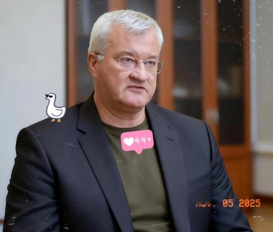 快讯！
乌克兰外长西比哈突然宣布了
乌克兰外长西比哈在布鲁塞尔发言时，呼吁欧盟改