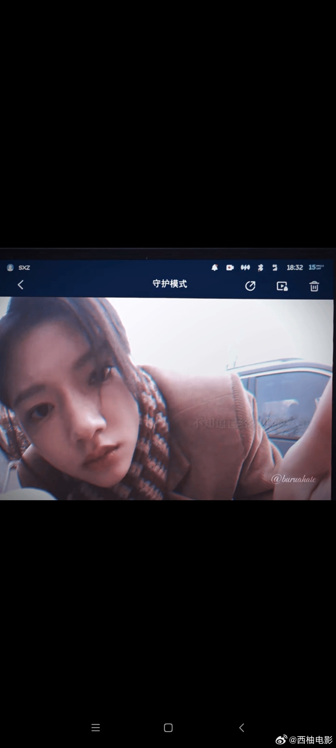 任敏探头那一下任敏扛住行车记录仪镜头刷到这个片段，任敏从车窗探头那一下真的很有灵