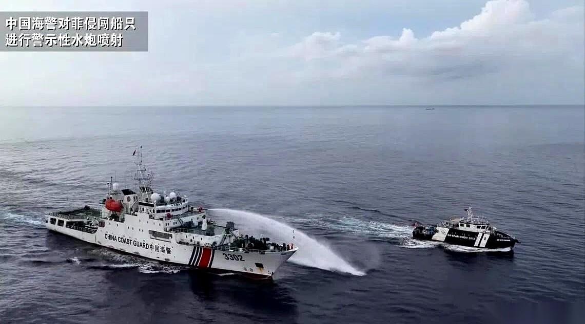 8月1日，南部战区关于黄岩岛海空联合演训的通稿一出，常看新闻的人目光立刻锁定了其