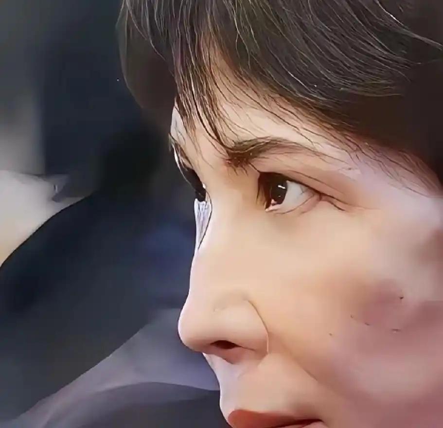 日本这下彻底碰硬茬了！

刚敲定把国人赴日签证费用直接涨了五倍，日本那边还在暗自