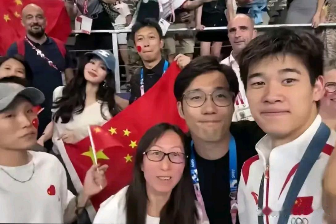 刘诗诗这个镜头蹭的好可爱！ ​​​