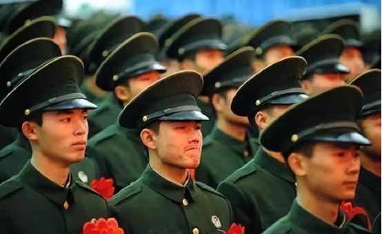 为什么要召回，国家这么多兵不够用的吗？ 五大战区，有战区是不能动的，预防边境，国