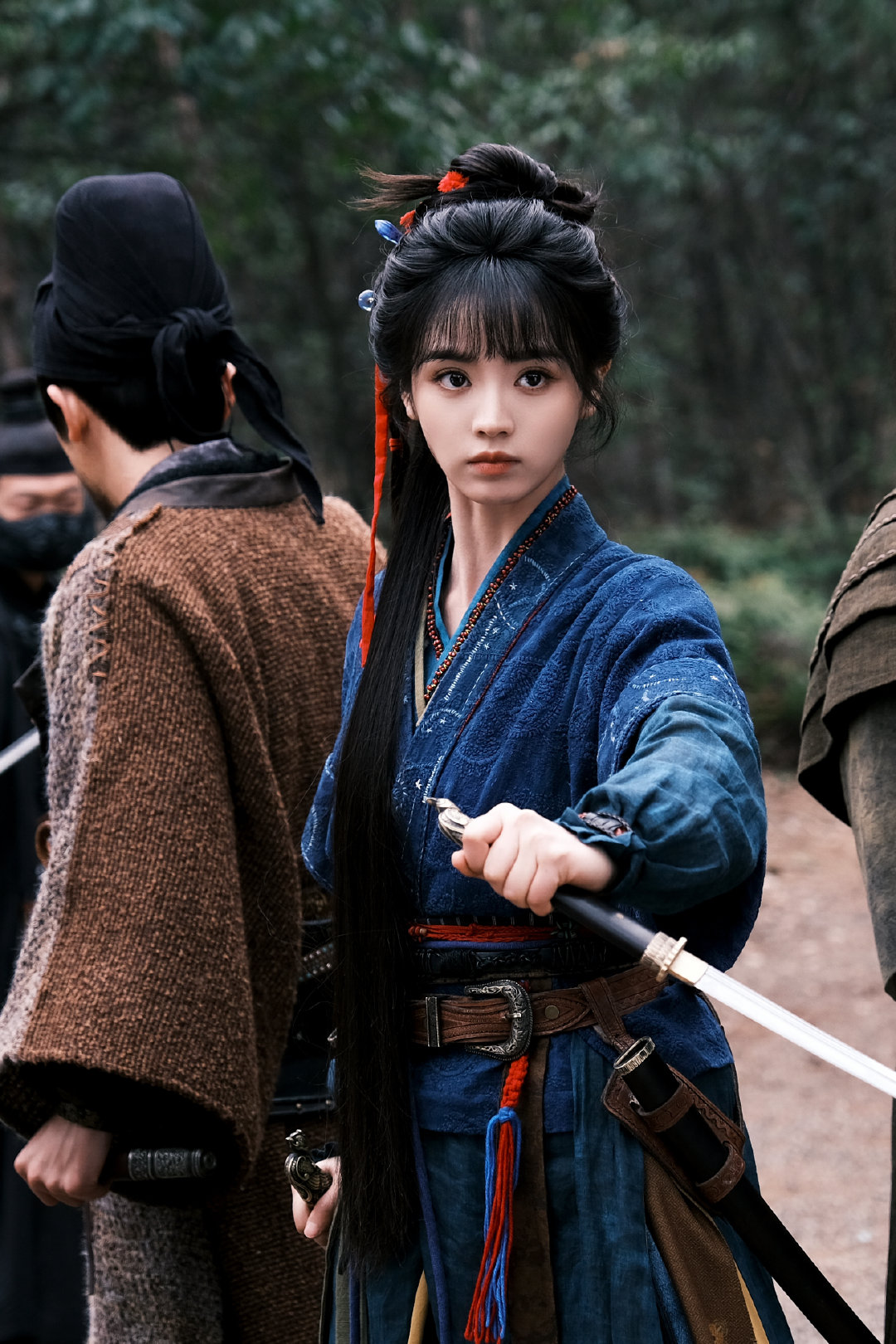 樊长玉装备切换 樊长玉装备切换 长玉真是太令人骄傲啦，不管是棍棒还是刀剑都耍得有