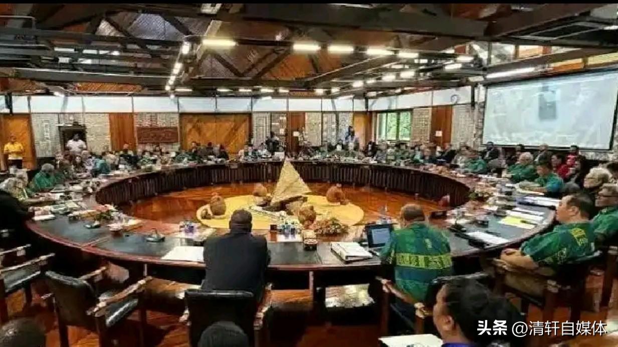 一票否决击碎澳新“老大哥”迷梦
 
8月7日斐济苏瓦的闭门会议，成了澳新外交傲慢