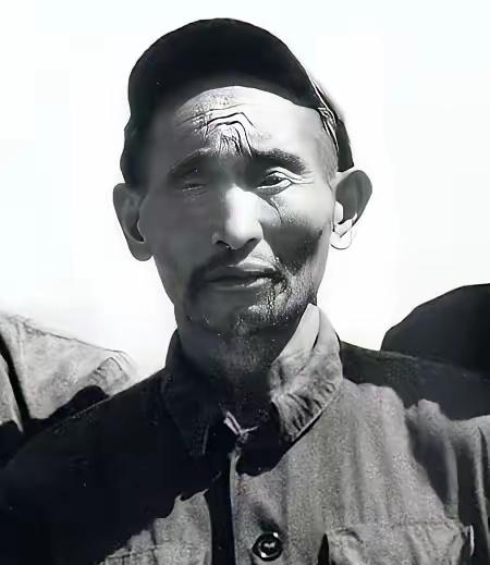 一条木船渡千军，半生隐匿守初心，他是帅仕高，一个把红军渡过大渡河，也把赤诚刻进骨