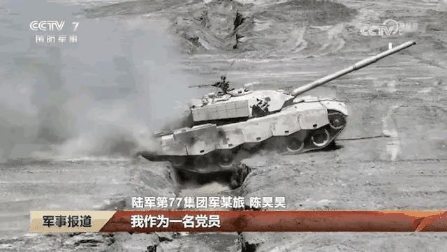 在绝对马力面前，没有各种花里胡哨，直接就是平A过去，壕沟算什么，看看什么是暴力过