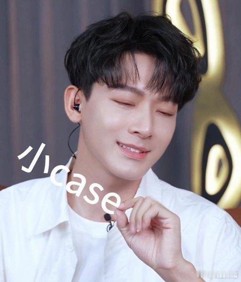 张晚意那东北腔混着沉稳劲儿，长辈见了直夸靠谱，我看了也疯狂心动！这魅力谁顶得住啊