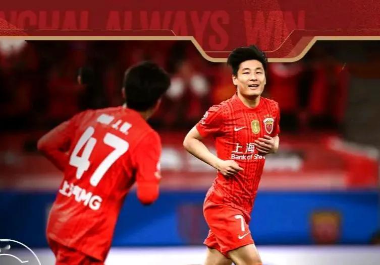 媒体人苗原表示，本轮中超拜合拉木跟杨皓宇那两脚射门对比武磊差距太大了。
他在直播