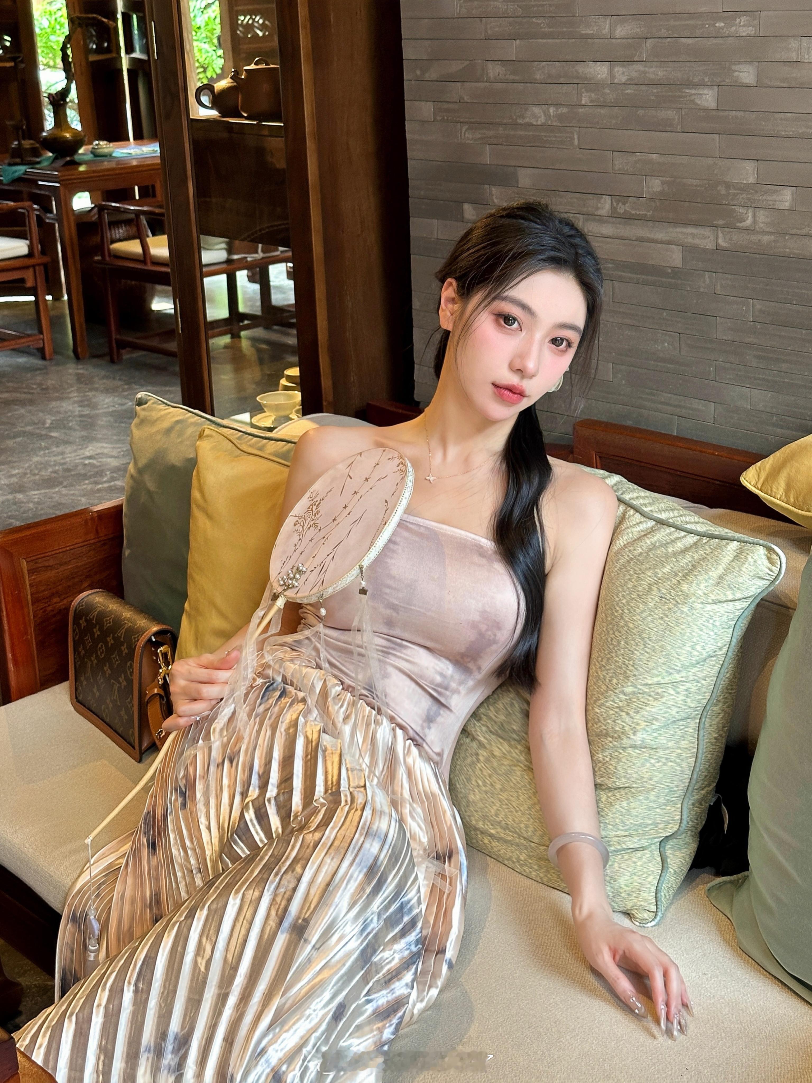 白茶清欢无别事 我在等风也在等你  ​​​