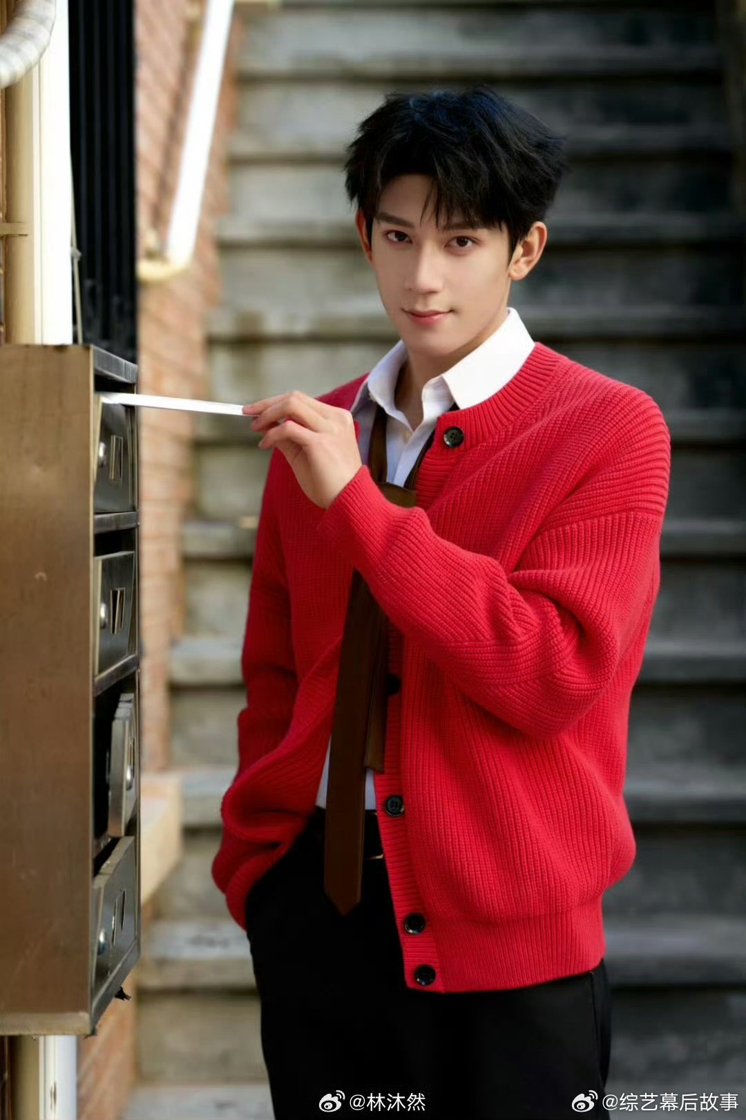 林沐然被粉丝叫爸爸的反应 随元青看了都得愣三秒：我怎么戏外就当爸了？ 