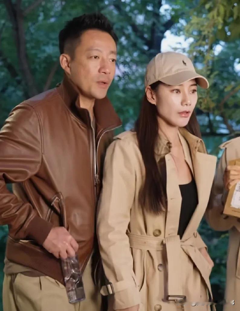 兰姐在直播间里说儿子幸福才是妈妈最大的幸福。妈妈陪伴儿子才多长时间？儿媳妇陪伴儿