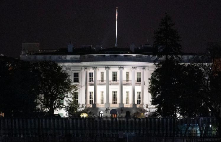 Axios爆料宣布停火的一刹那：五角大楼陷入混乱，白宫电话被打爆了！

据美国A