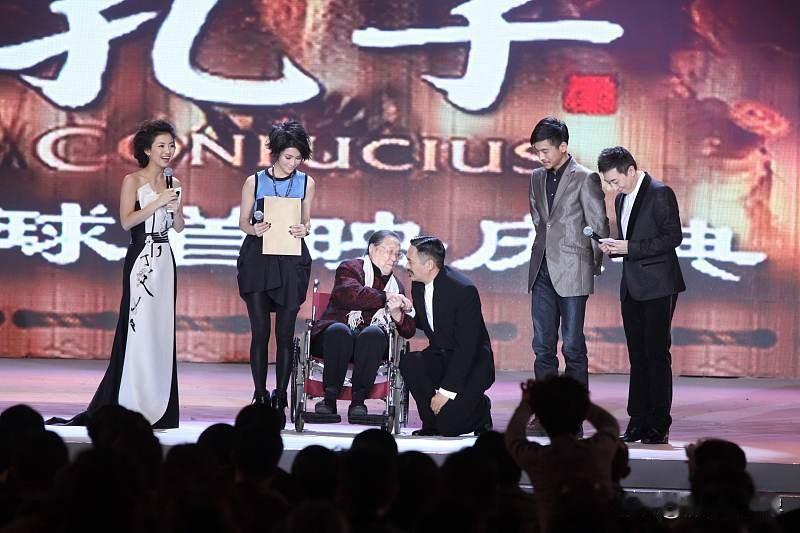 人这一生，亏欠最多的就是父母。年少时，我们把坏脾气都给了他们，父母的叮嘱成了唠叨
