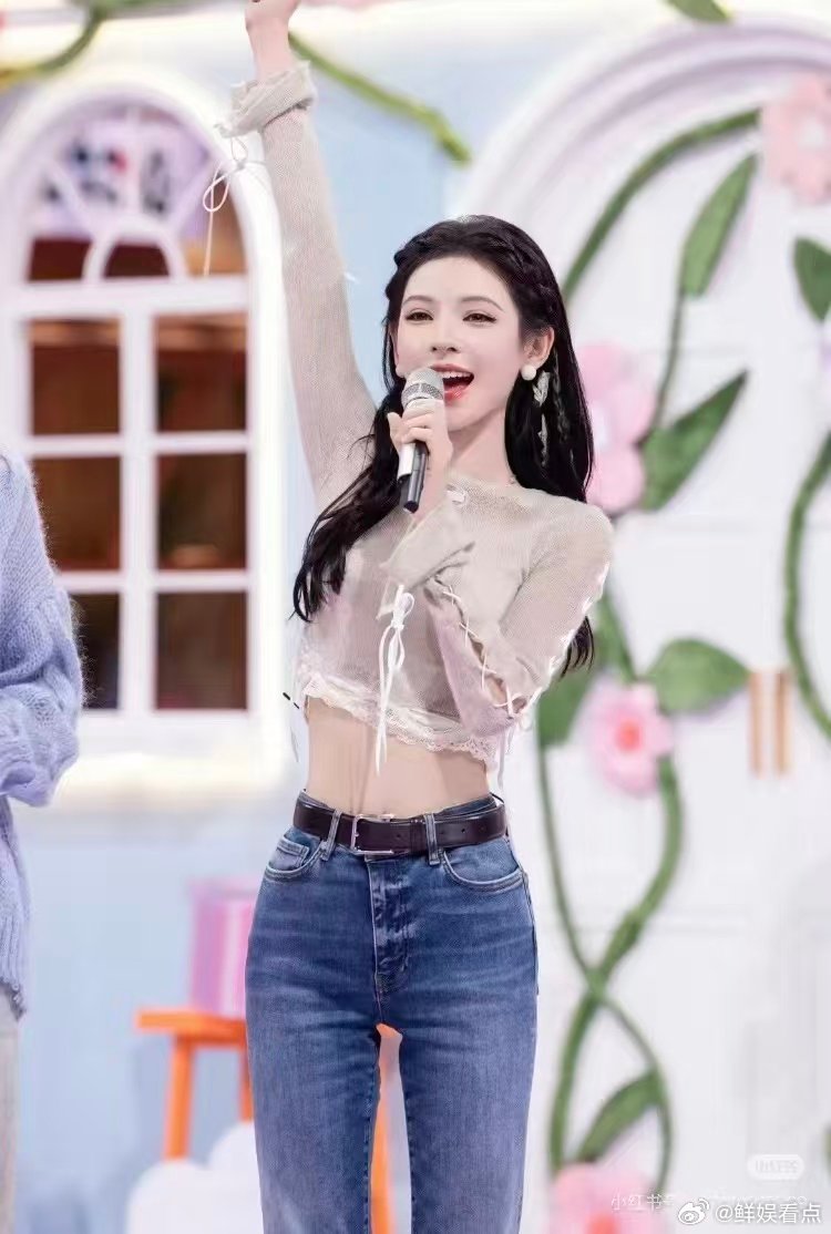 尚雯婕测量张予曦A4腰 合伙人 新梗诞生！A4腰测身材，合伙人也太会整活了吧 