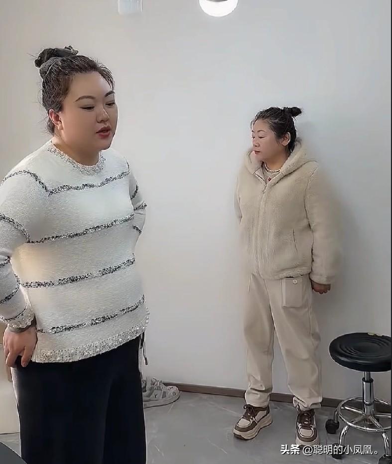 小故事！
     自从 姚姚和天琪离婚了，这天琪 老爸还是头一次来到，姚姚 的