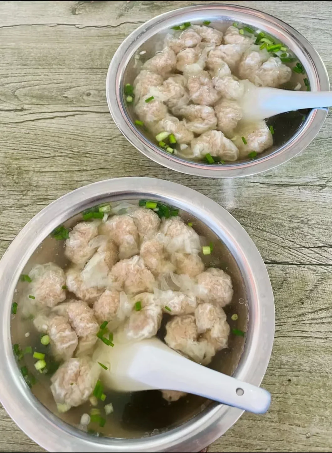 在香港🇭🇰也可以吃到福建薄皮馄饨啦