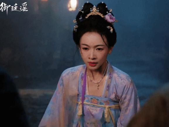 吴谨言也引了魏璎珞的天雷御廷谣 经典名场面再度来袭，魏璎珞引雷报仇已成回忆，孟廷