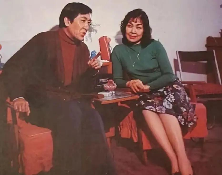 看到旧日影像里上海电影厂的康泰和北影厂的莽一萍交流工作，很是感慨。康泰原名刘秉璋