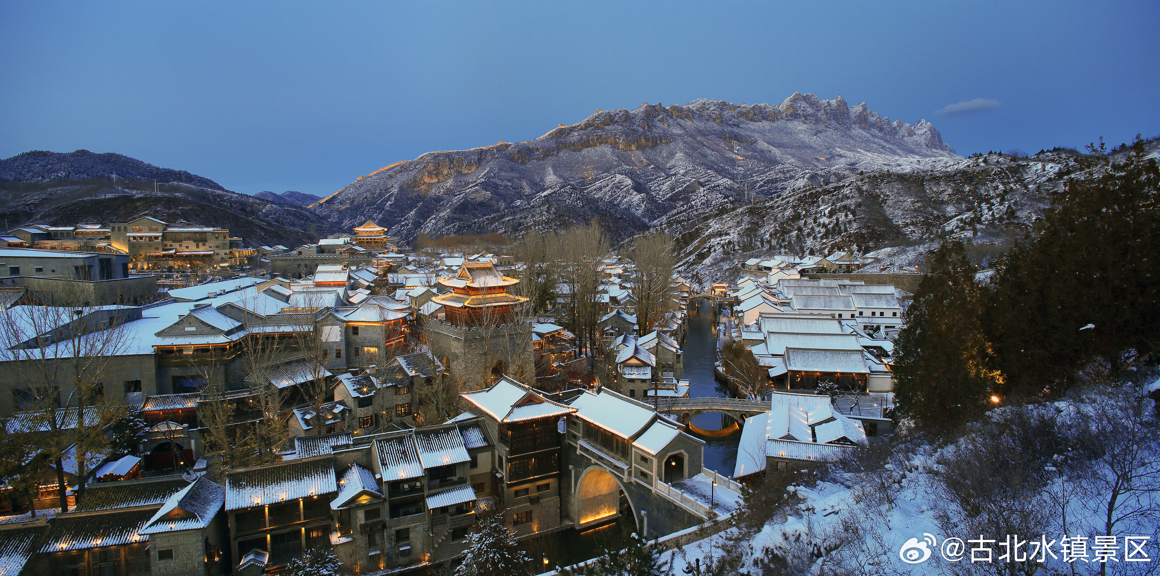 冬日的清晨有点冷但你的梦想很暖早安，宝子们～#古北水镇# #司马台长城# #长城