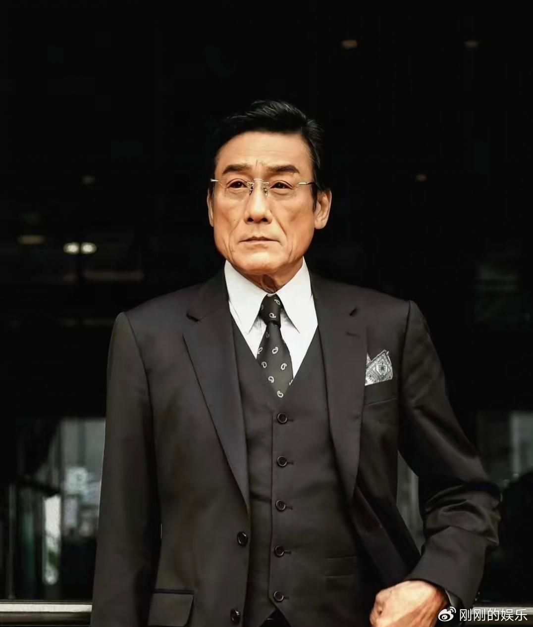 其实大家心里都明白，百花奖影帝一开始就不会给梁家辉，不是因为投票内定了，而是百花