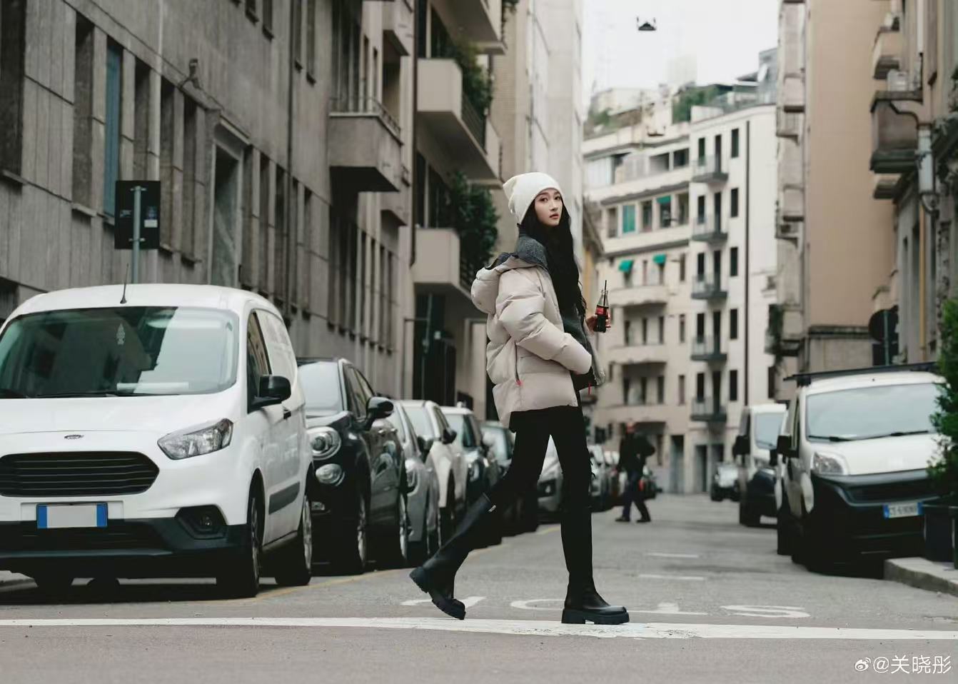 关晓彤冷帽街拍关晓彤冷帽随拍 很漂亮的一组