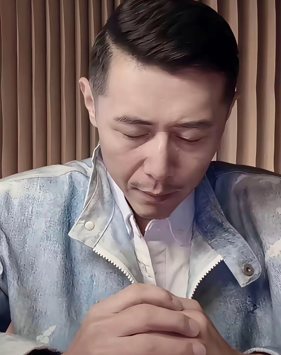 还是男人更懂男人！我问老公，大冰为什么谈恋爱了？老公默默看我一眼说，虽然他是外人