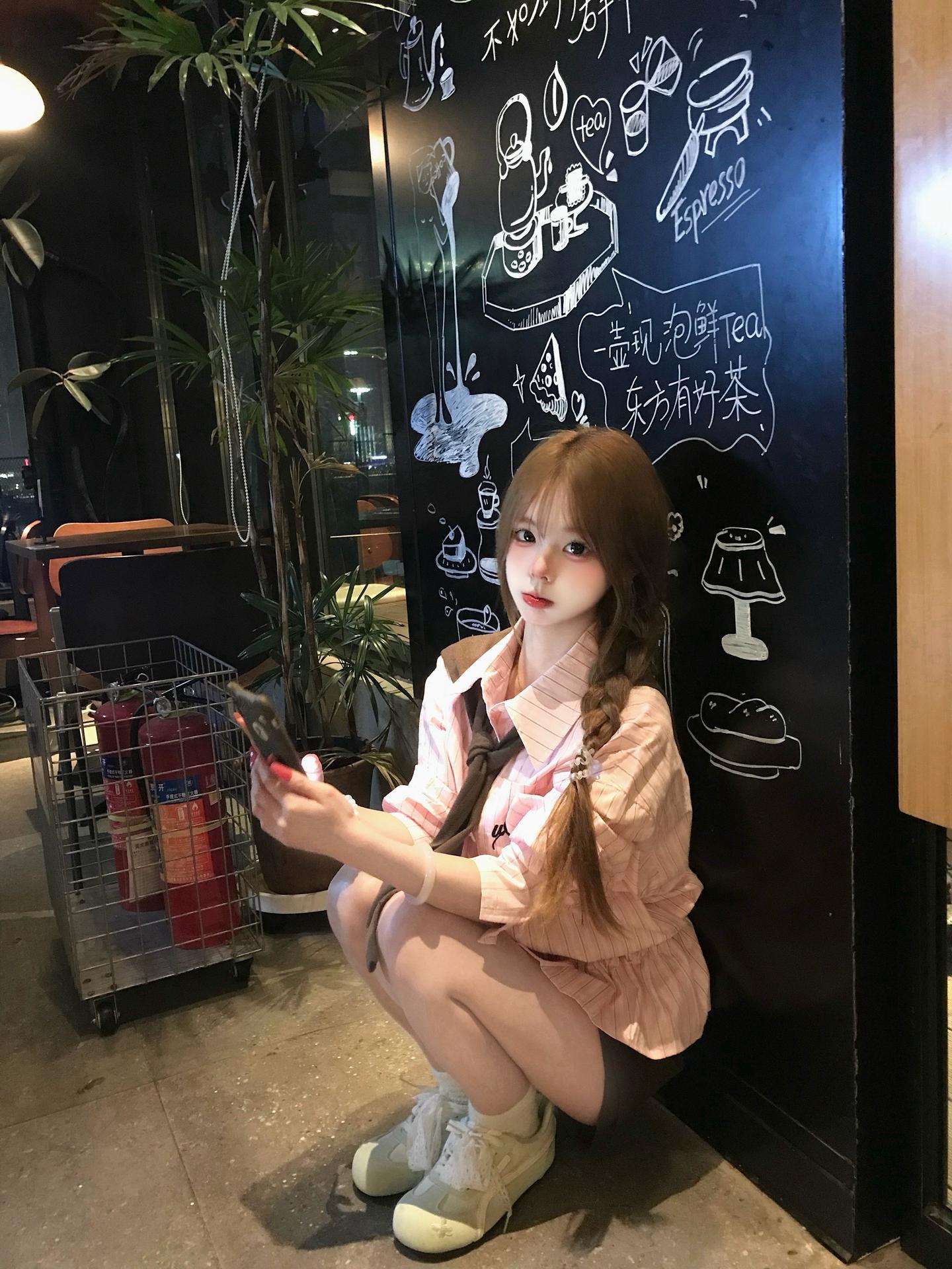 有一天 我用你对待我的方式对待你 好奇怪 你居然生气了