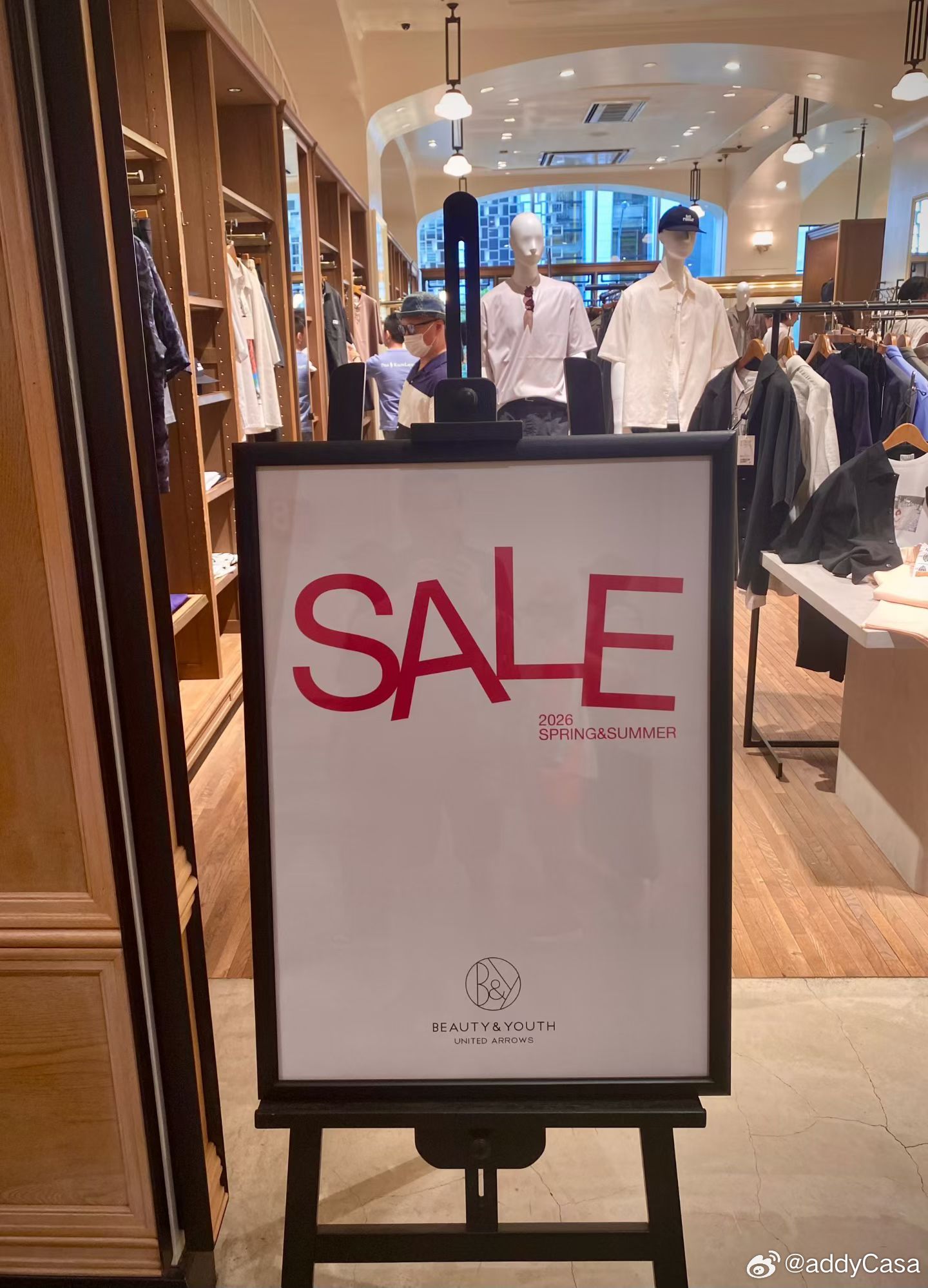 發現SALE的Layout簡潔美學。 日本·横滨
