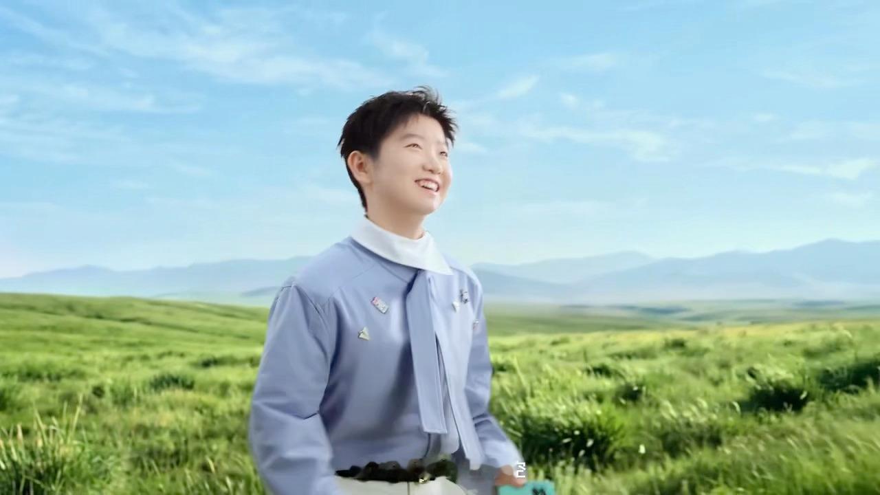 孙颖莎oppo全球合作伙伴 不同风格的小莎