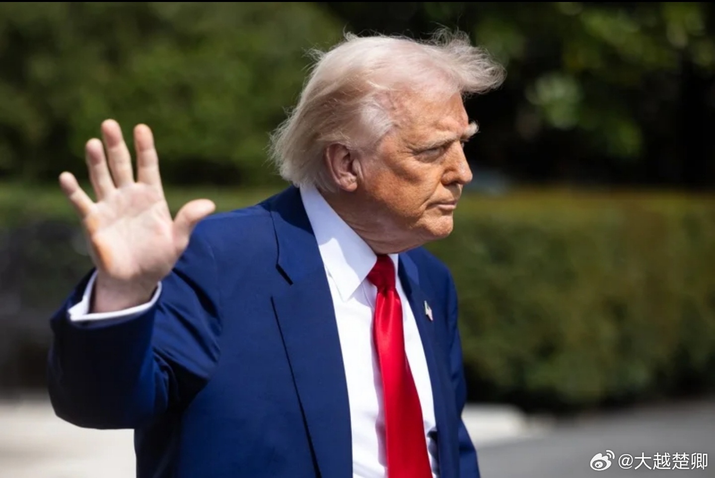 特朗普说，现在优势在我，战果丰硕，无意停火。 