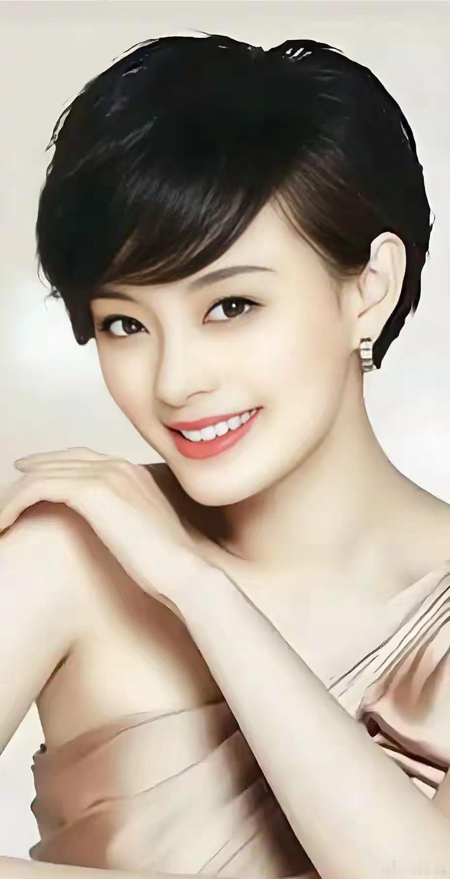 1.孙俪前几年一直坚持自己的养生理念，其中有一点就是夏天吹空调对人体不好，那时候