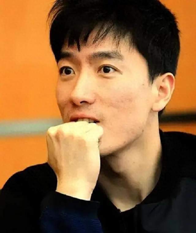 安置风波仅2天，刘翔过往被扒，全家移民美国传闻早就水落石出