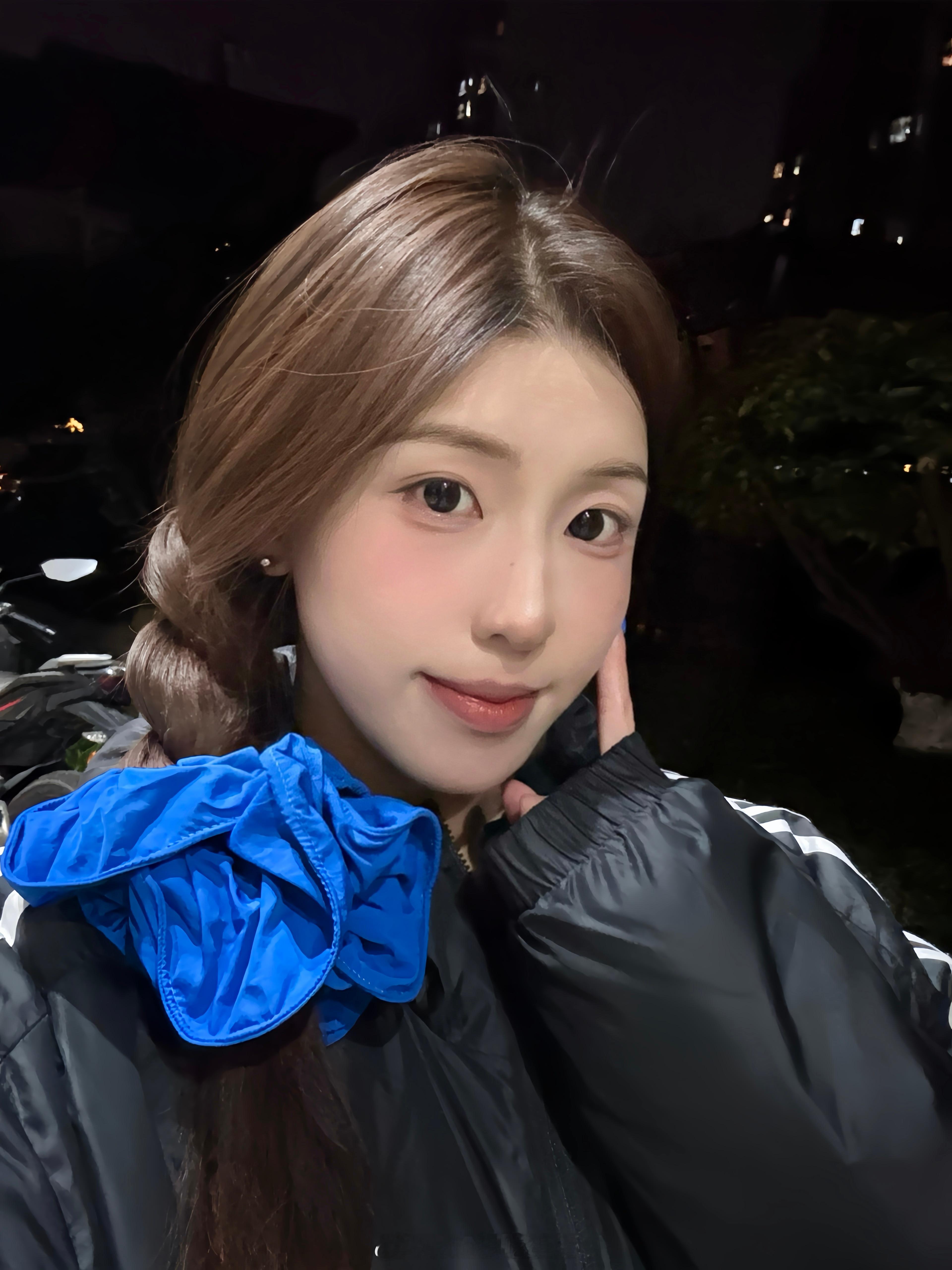 十月总结啦好冷的10月，冷的措不及防，新衣服还没有来得及买！许愿11月让我变瘦，