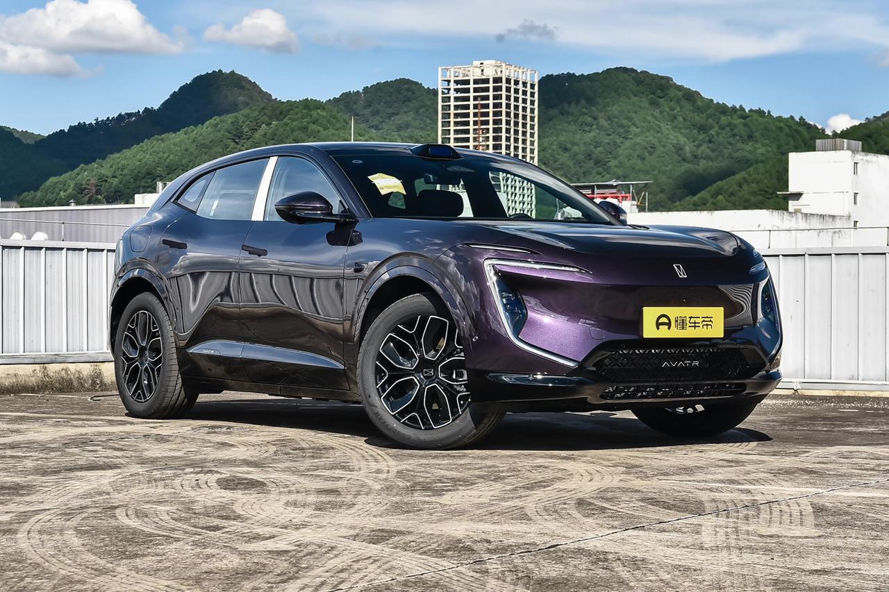 阿维塔07系作为20-30万级新能源SUV市场的热门选择，以增程、纯电双动力线及