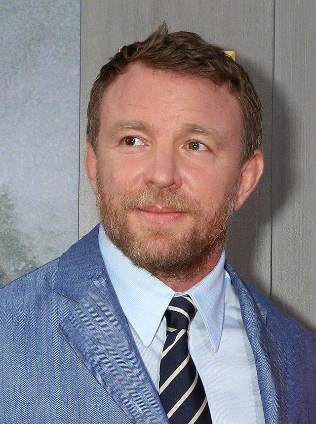 #TomHardy[超话]#  #盖里奇新剧#选角进展[馋嘴]：汤姆·哈迪、海伦