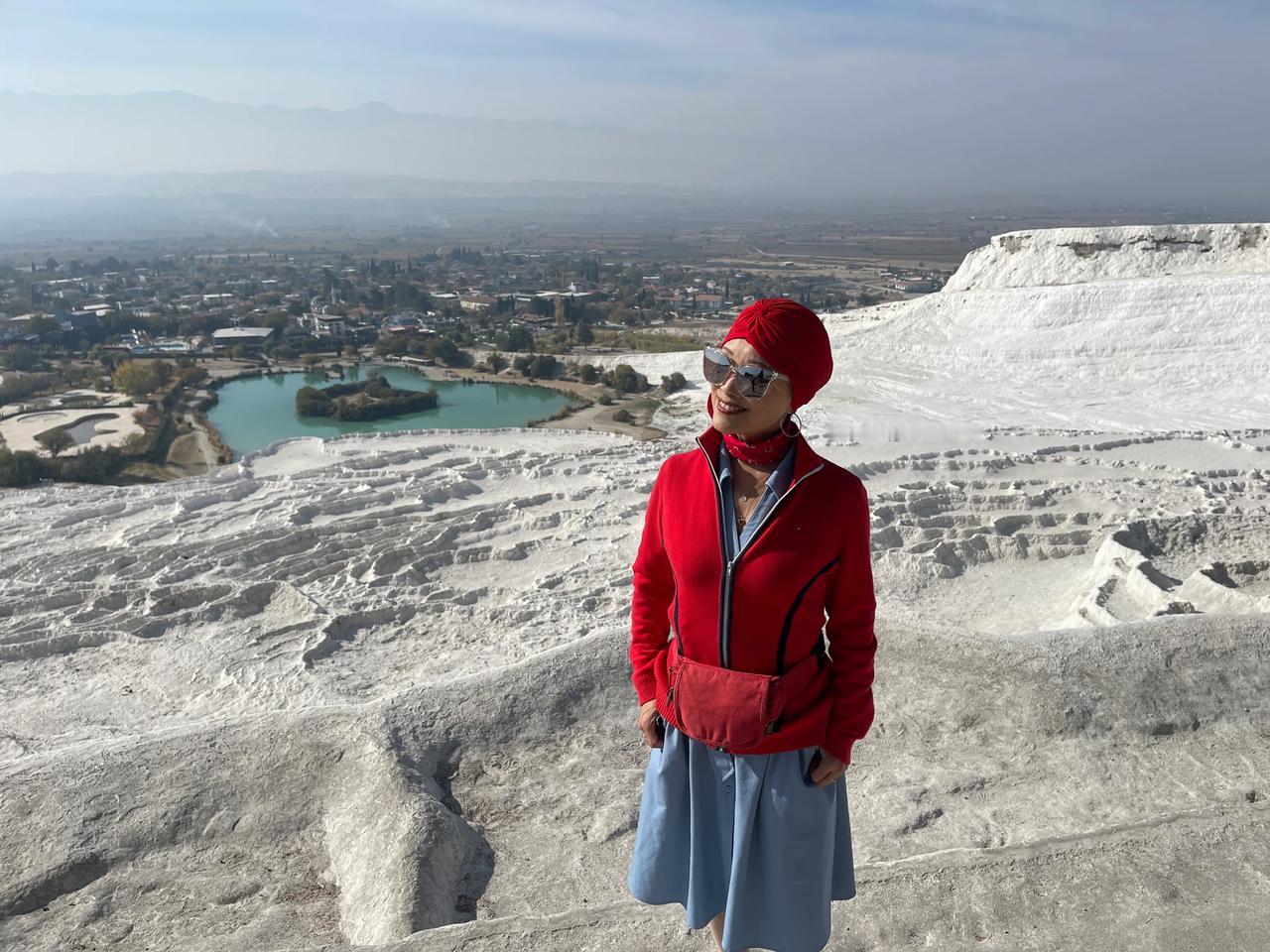 #记录旅游足迹#今天早上天气很好，酒店早餐很不错！让我们补足了能量。
先生昨晚网