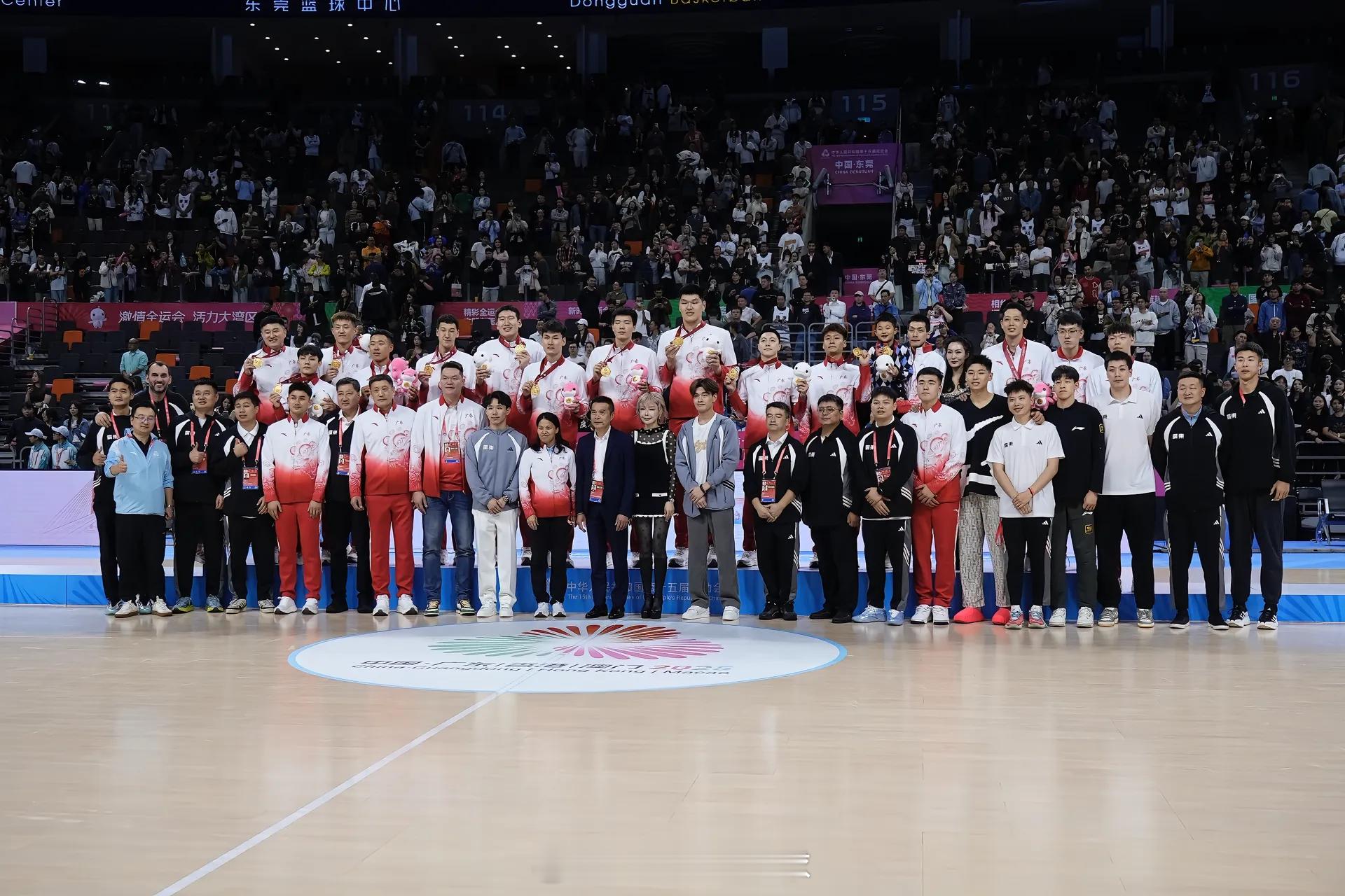 十五运全运会结束了，对于广东篮球来说更是有个非常圆满的结果，东道主之一的广东队在